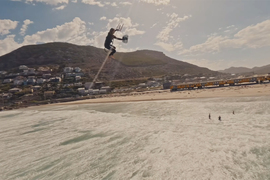 Session de kite épique à Cape Town pour Hannah Whiteley