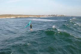Session wingfoil - big wave en Bretagne