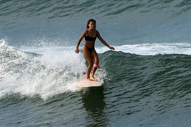Équilibre Épique : Surf à Canggu
